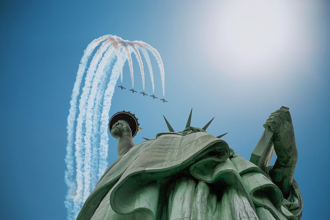 statue of liberty, planes, jets