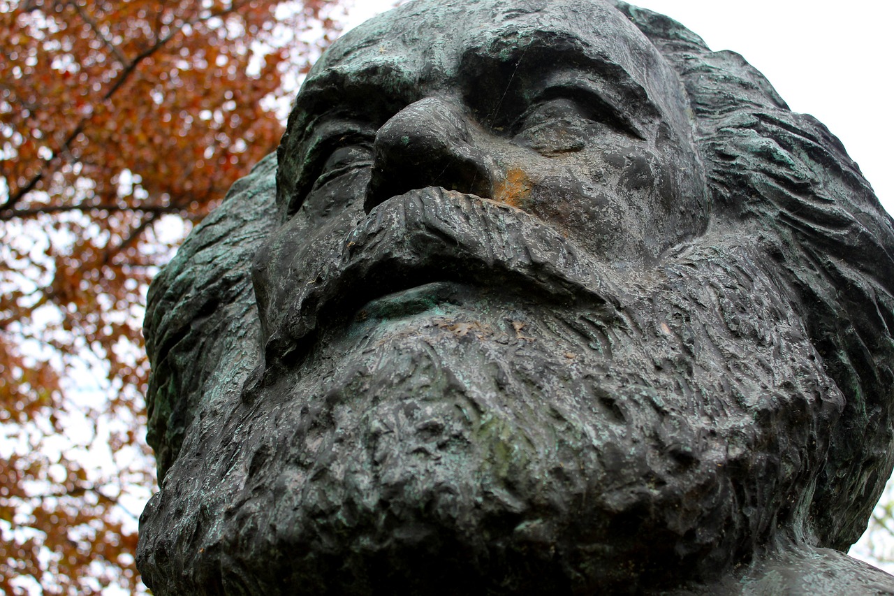 statue, dessau, marx-4250795.jpg