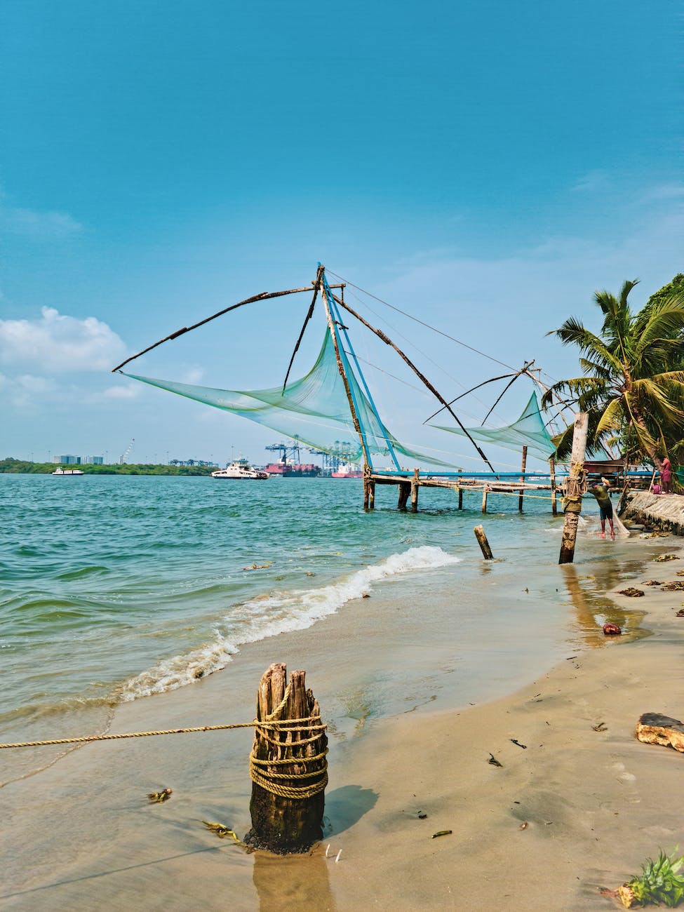 the chinese fishing nets at fort kochi in kerala india